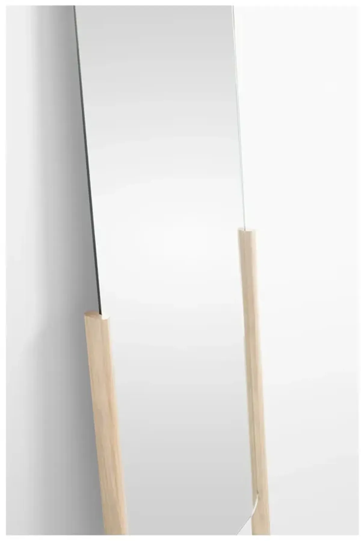 TDH Leaning Mirror