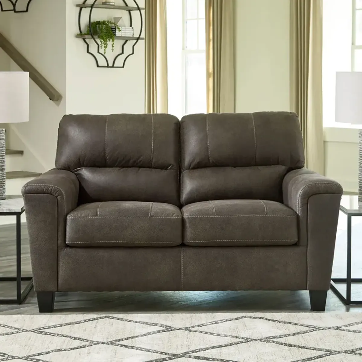 Navi Loveseat