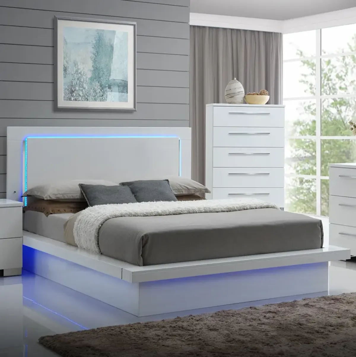 Sapphire Platform Bed