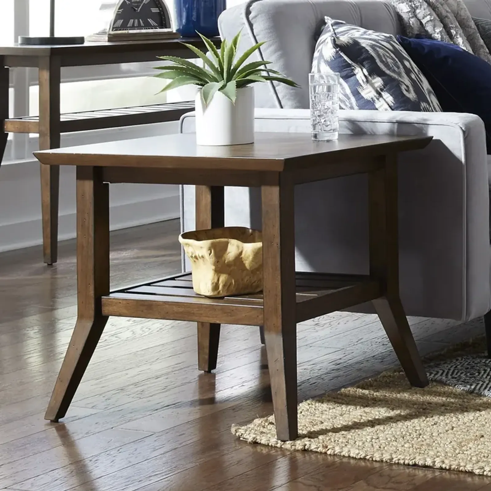 Ventura End Table