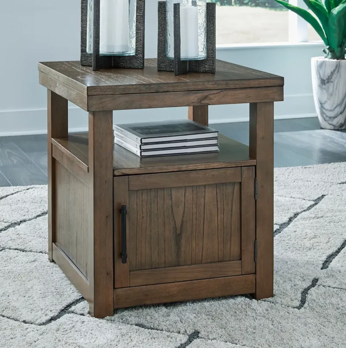 Boardernest End Table