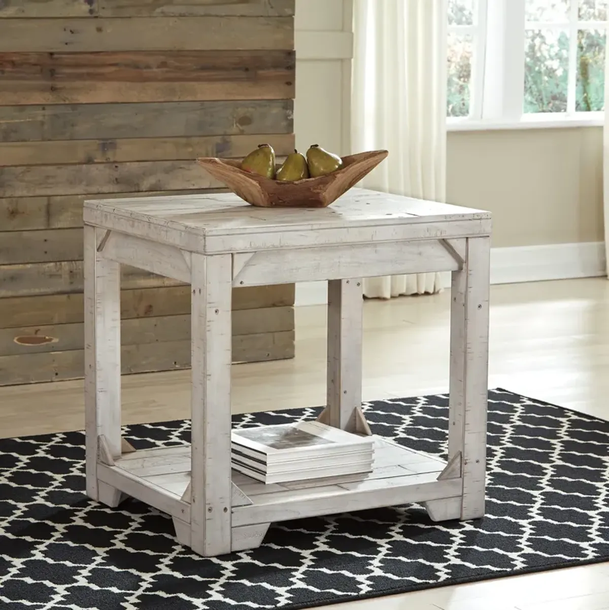 Fregine End Table