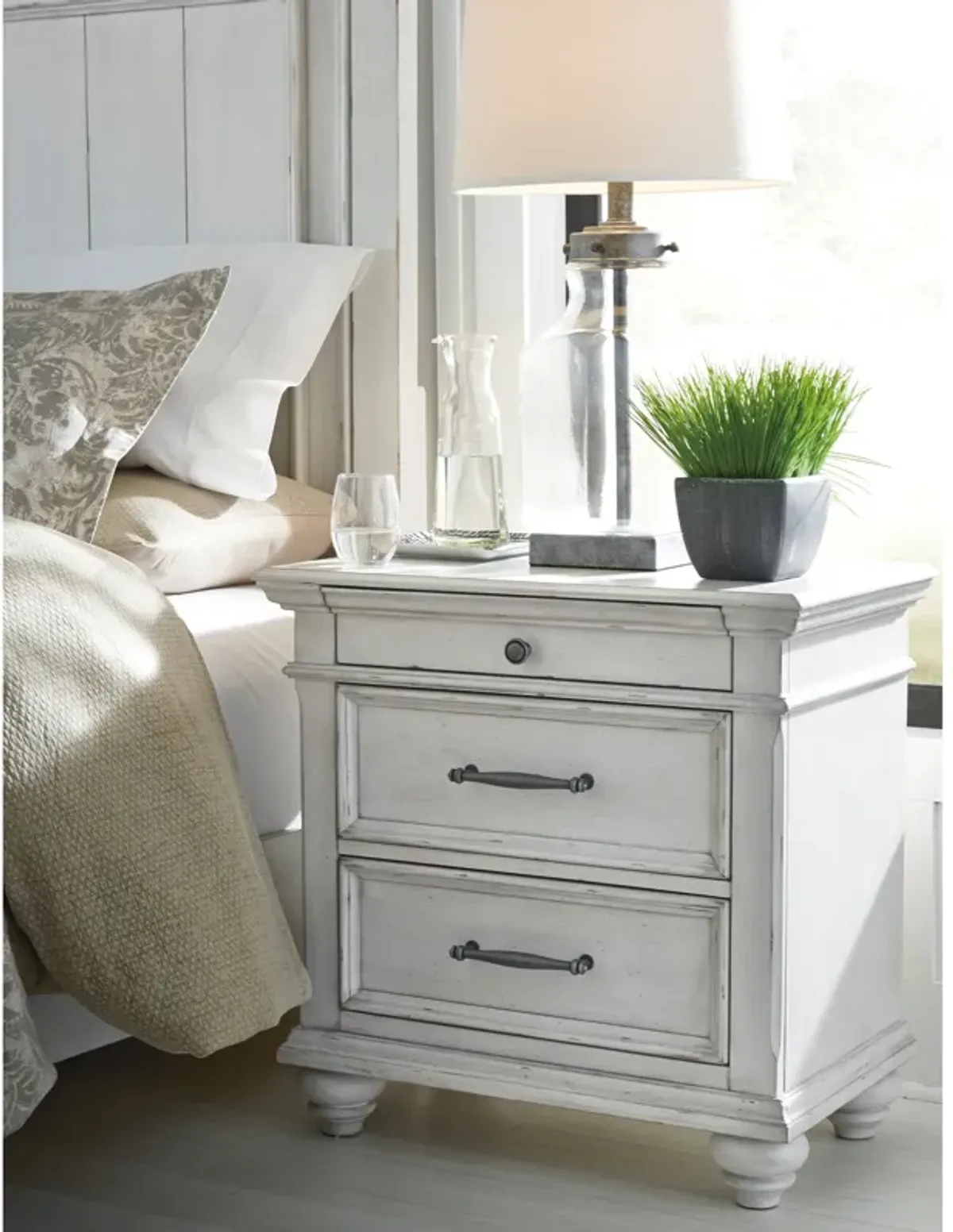 Kanwyn Nightstand