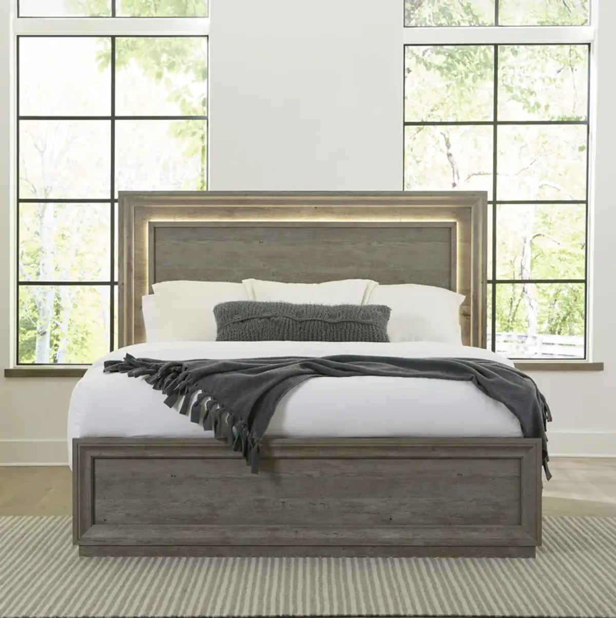 Horizons Queen Panel Bed