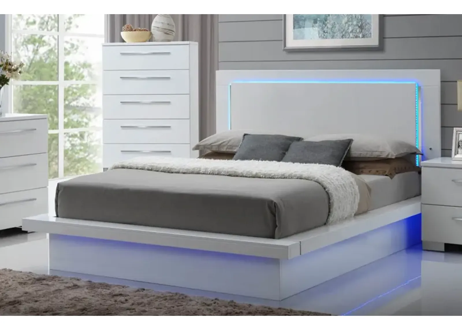 Sapphire Queen Platform Bed