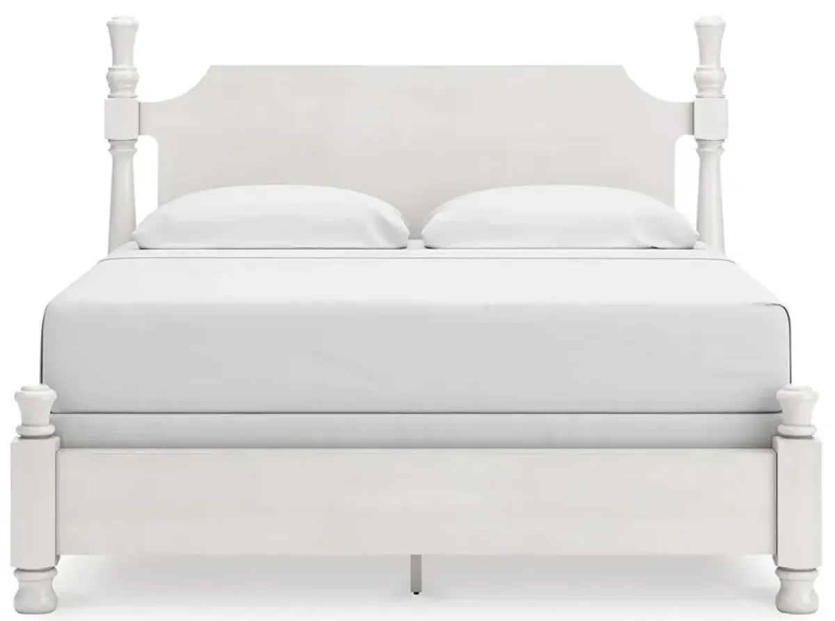 Rowlenstown White Poster Bed