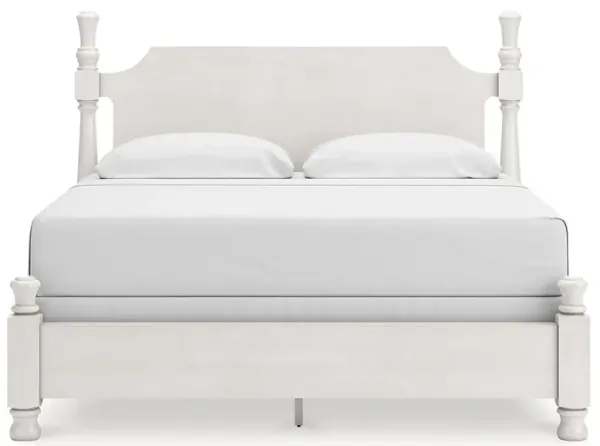 Rowlenstown White Poster Bed