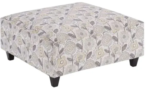 Fusion Furniture Vandy Heather Gray/White Cocktail Ottoman