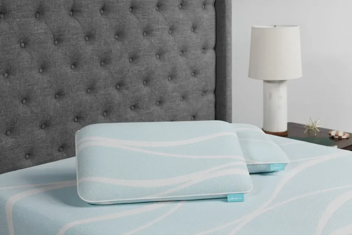 Tempur-Pedic® TEMPUR-Breeze® ProLo + Advance Cooling Medium King Bed Pillow