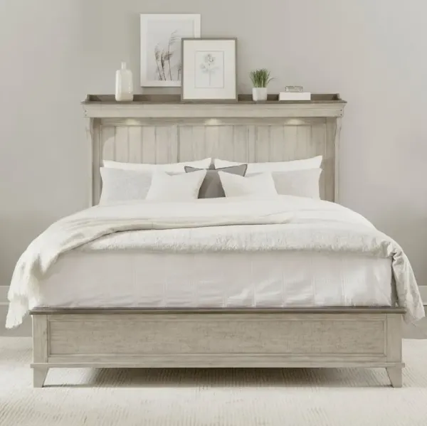 Liberty Furniture Ivy Hollow White King Mantle Bed Set