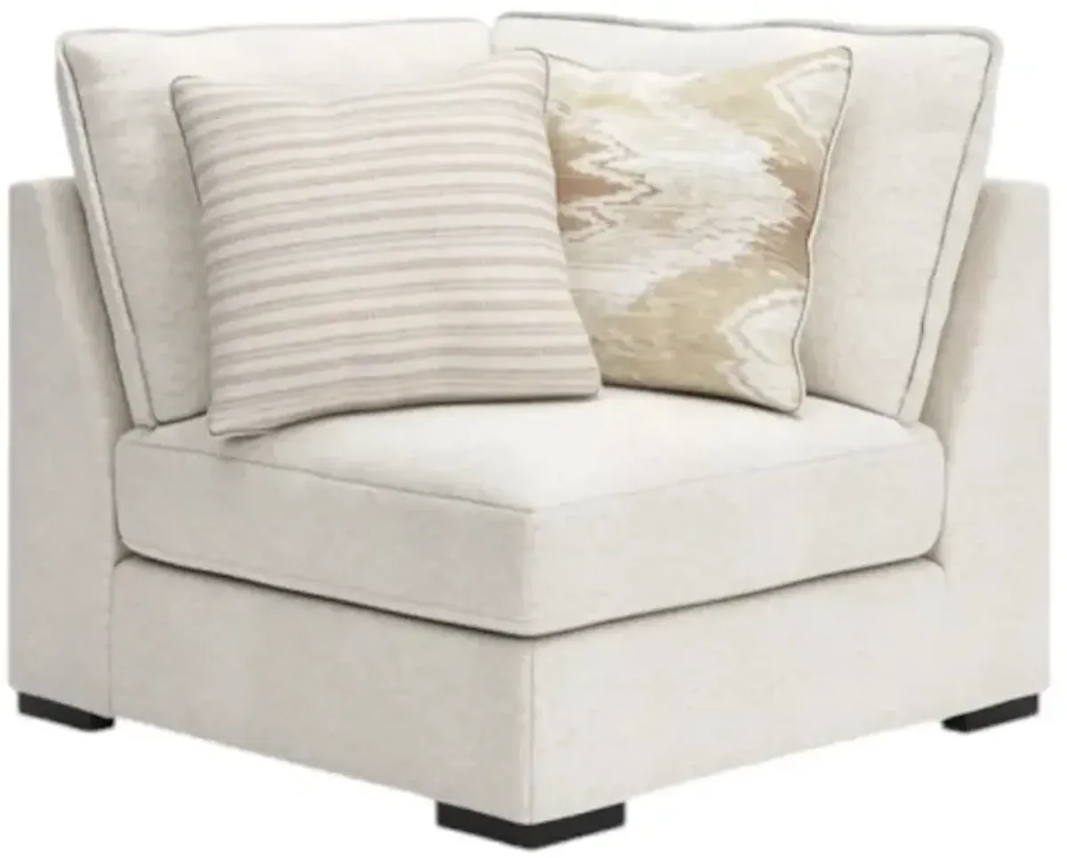 Benchcraft® Donelson Creek 6-Piece Vanilla U-Shape Sectional