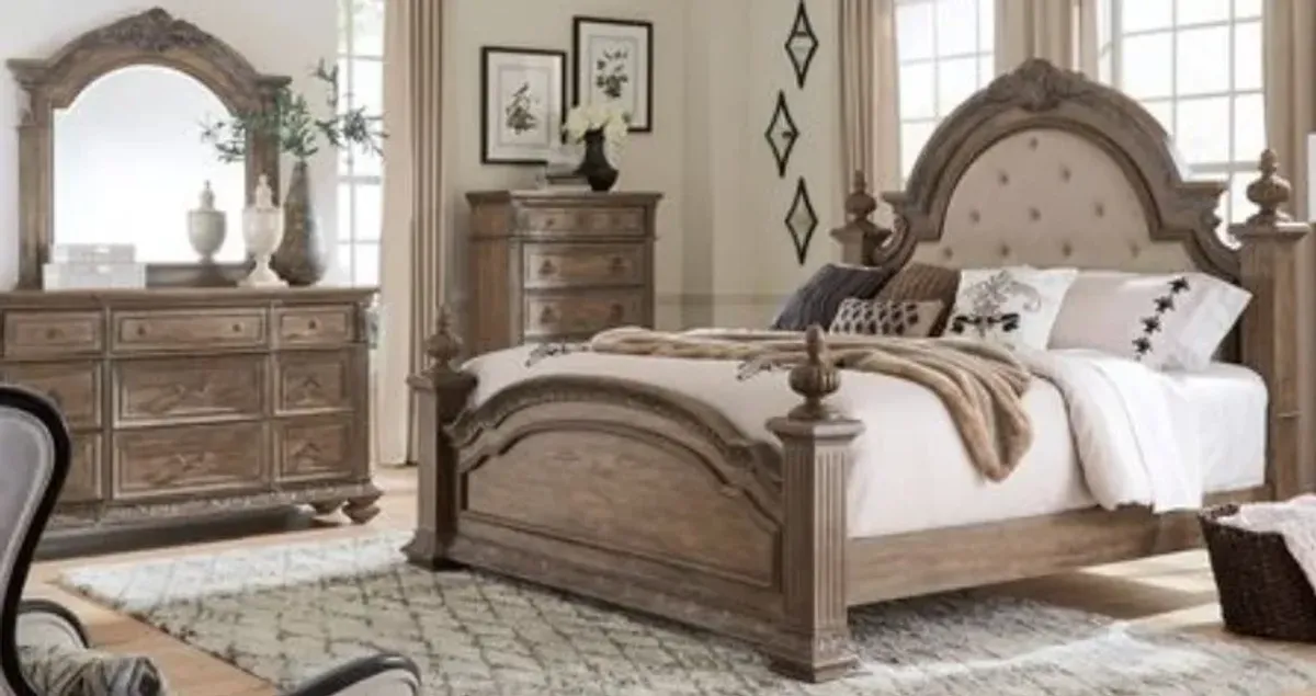 Liberty Carlisle Court 4-Piece Chestnut/Sand King Upholstered Poster Bedroom Set