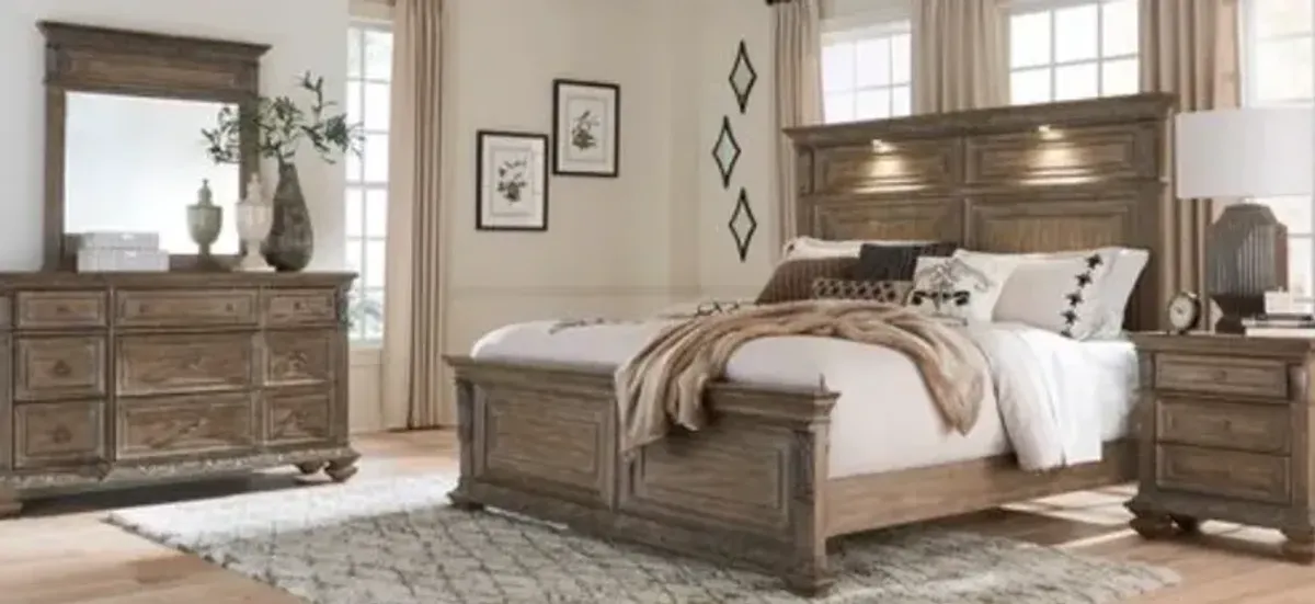 Liberty Furniture Carlisle Court 4-Piece Chestnut Queen Panel Bedroom Set