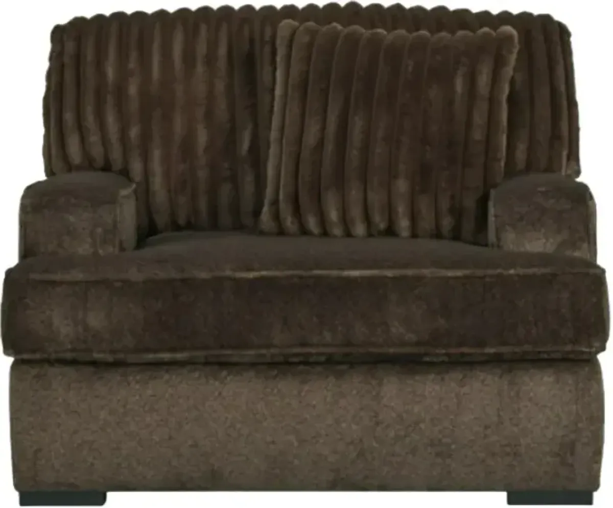 Benchcraft® Aylesworth Chocolate Chair and a Half