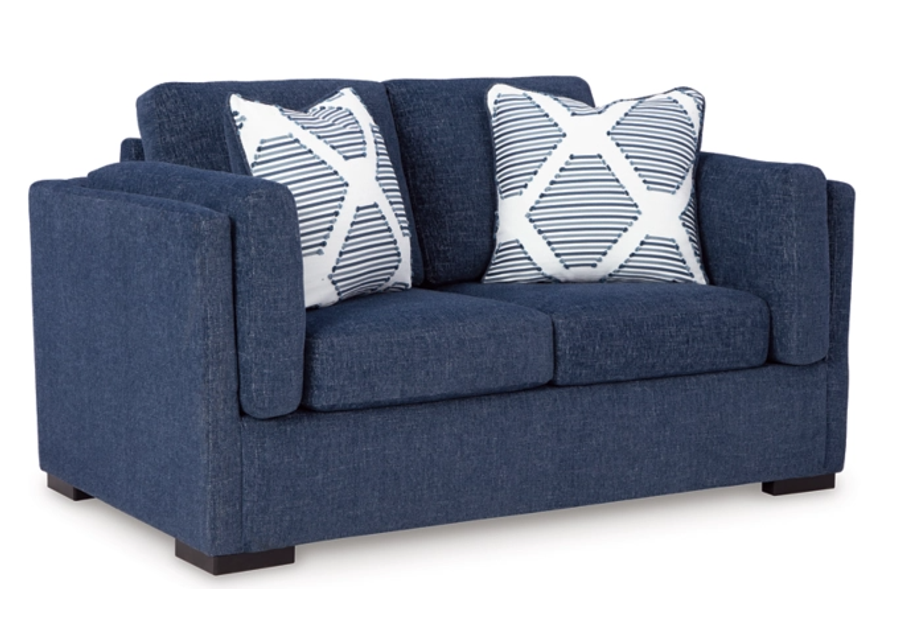 Benchcraft® Evansley Navy Loveseat