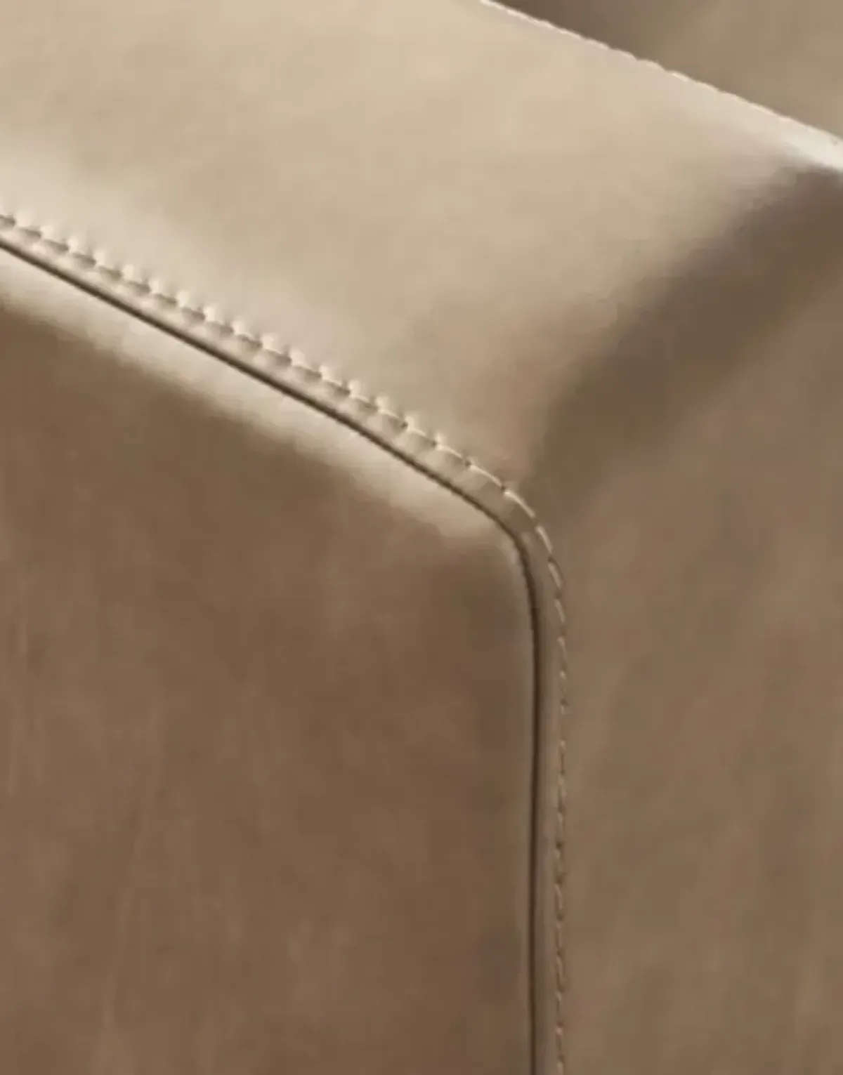 Benchcraft® Veronella 5-Piece Sahara Left-Arm Facing Sectional and Chaise