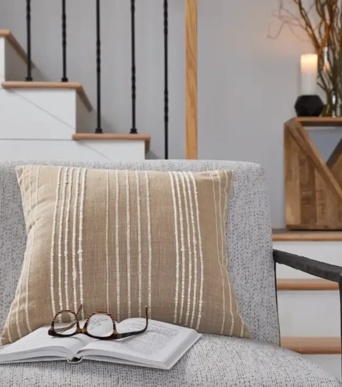 Signature Design by Ashley® Benbert Tan/White Pillow