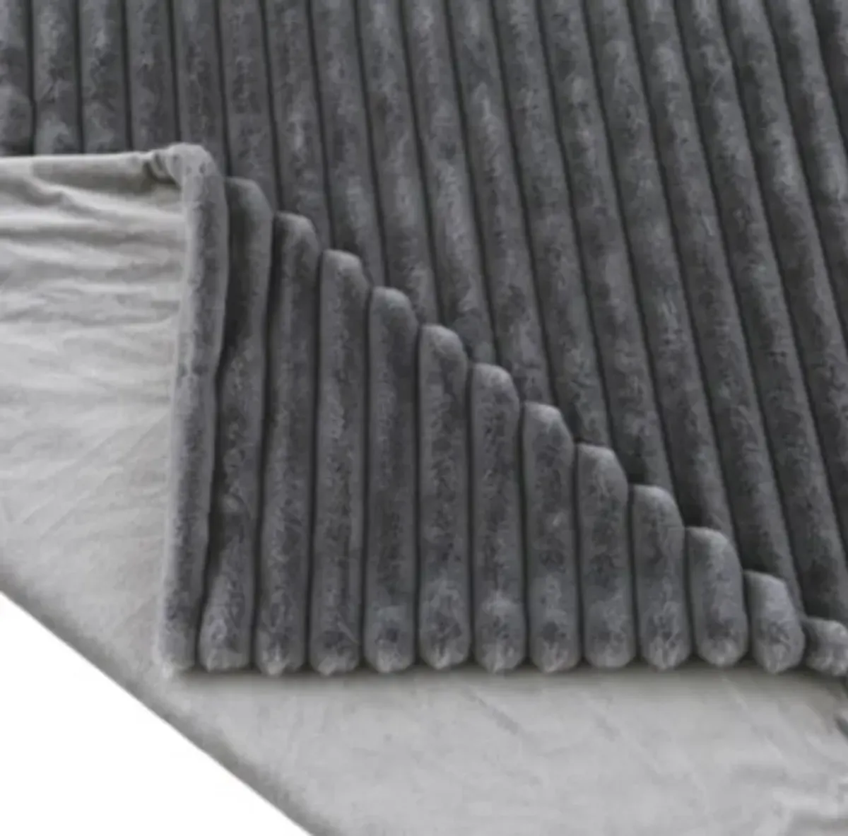 Signature Design by Ashley® Alsonwell 3-Piece Gray Throw Set