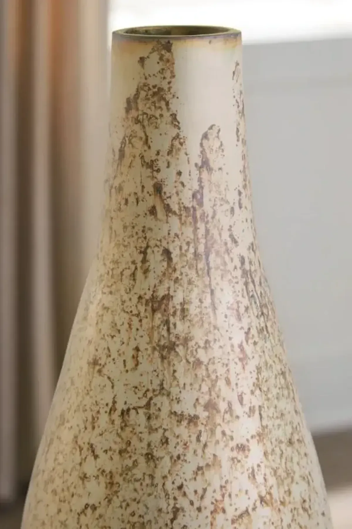 Signature Design by Ashley® Plawite Antiqued Silvertone 21" Vase