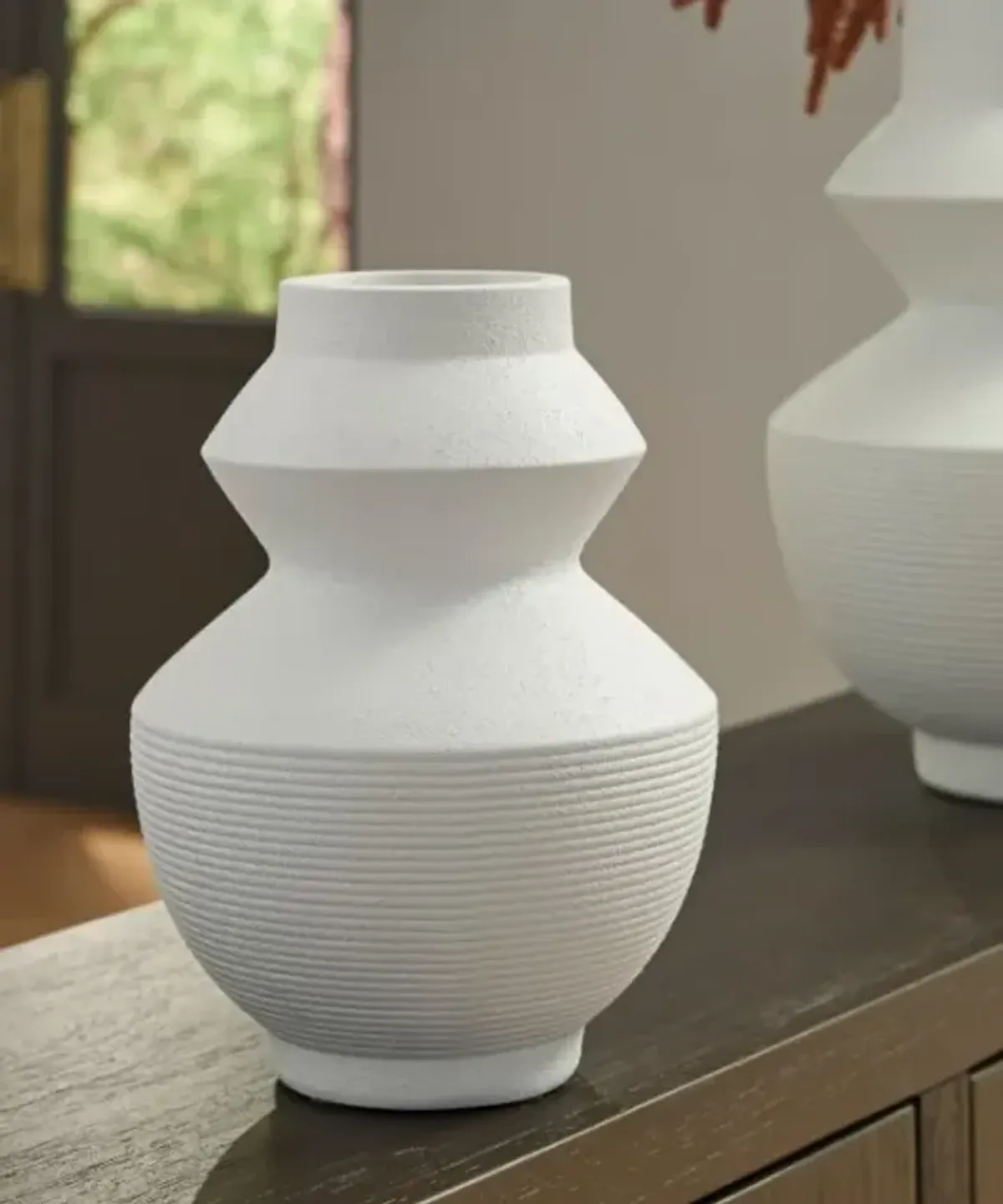 Signature Design by Ashley® Naveen White 13" Vase