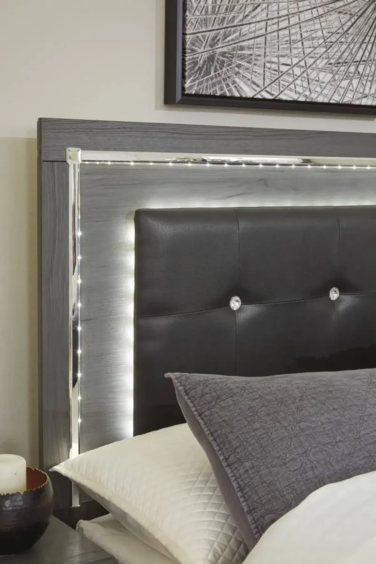 Signature Design by Ashley® Lodanna Gray Queen Panel Bed