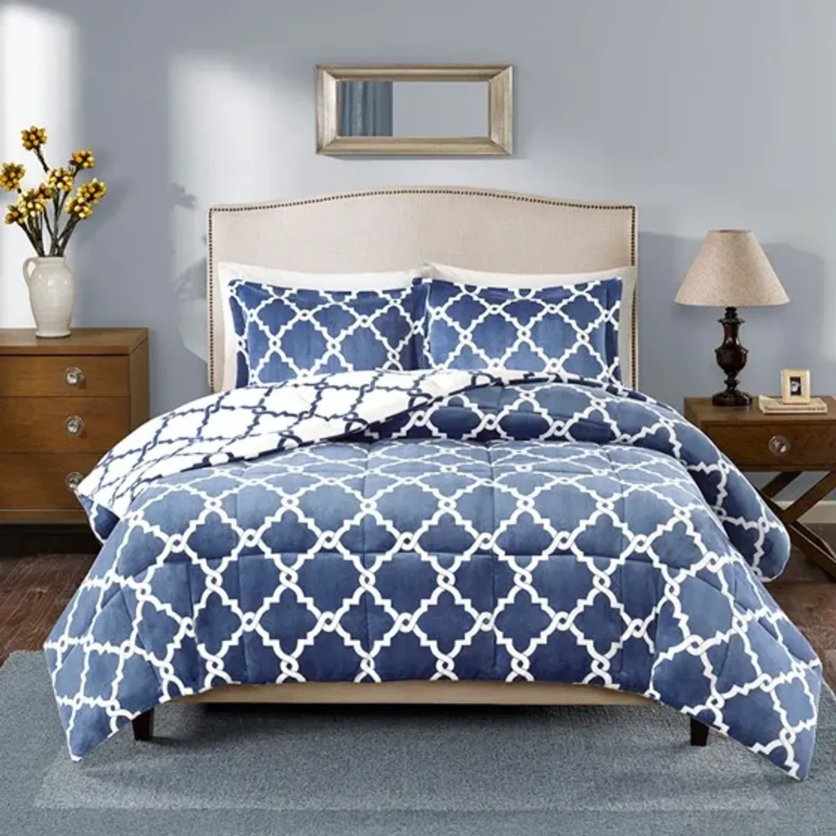 Olliix by True North by Sleep Philosophy Peyton Navy Twin Reversible Plush Comforter Mini Set