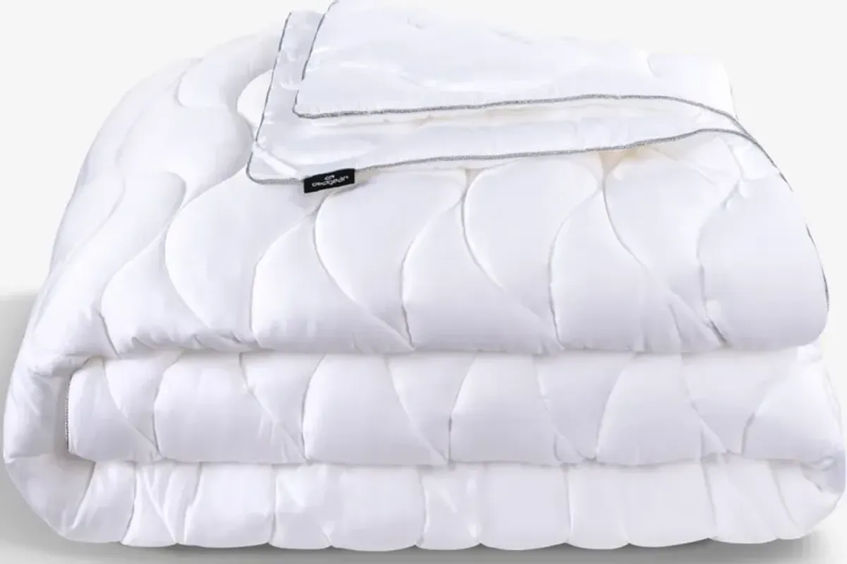 BEDGEAR® White King/California King Ultra Weight Comforter