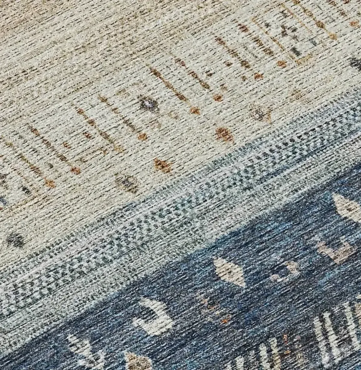 Dalyn Rug Company Karaj Brown 50''x70'' Style 2 Throw Blanket
