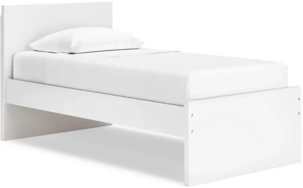 Signature Design by Ashley® Onita White Twin Panel Platform Bed