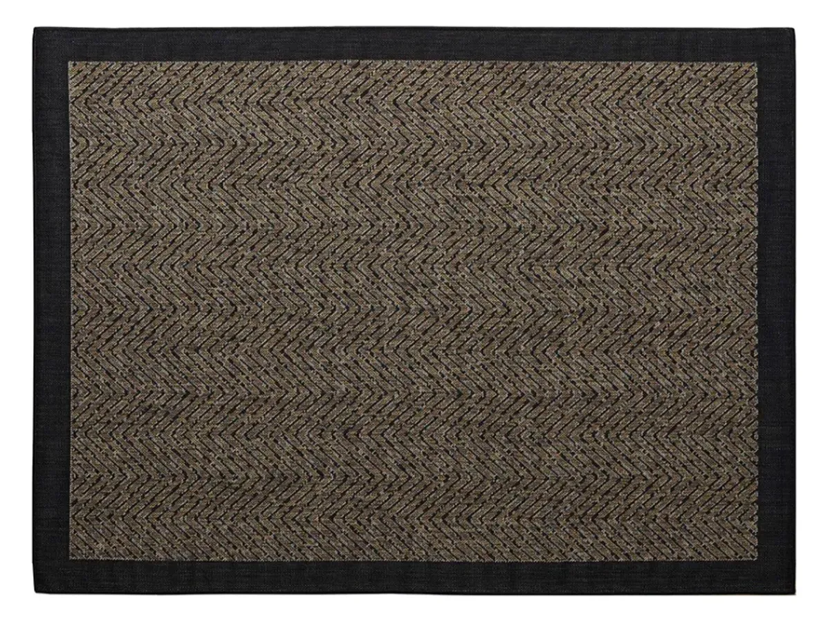 Olliix by Madison Park Dover Black/Natural 5x7' Textured Chevron Indoor/Outdoor Rug