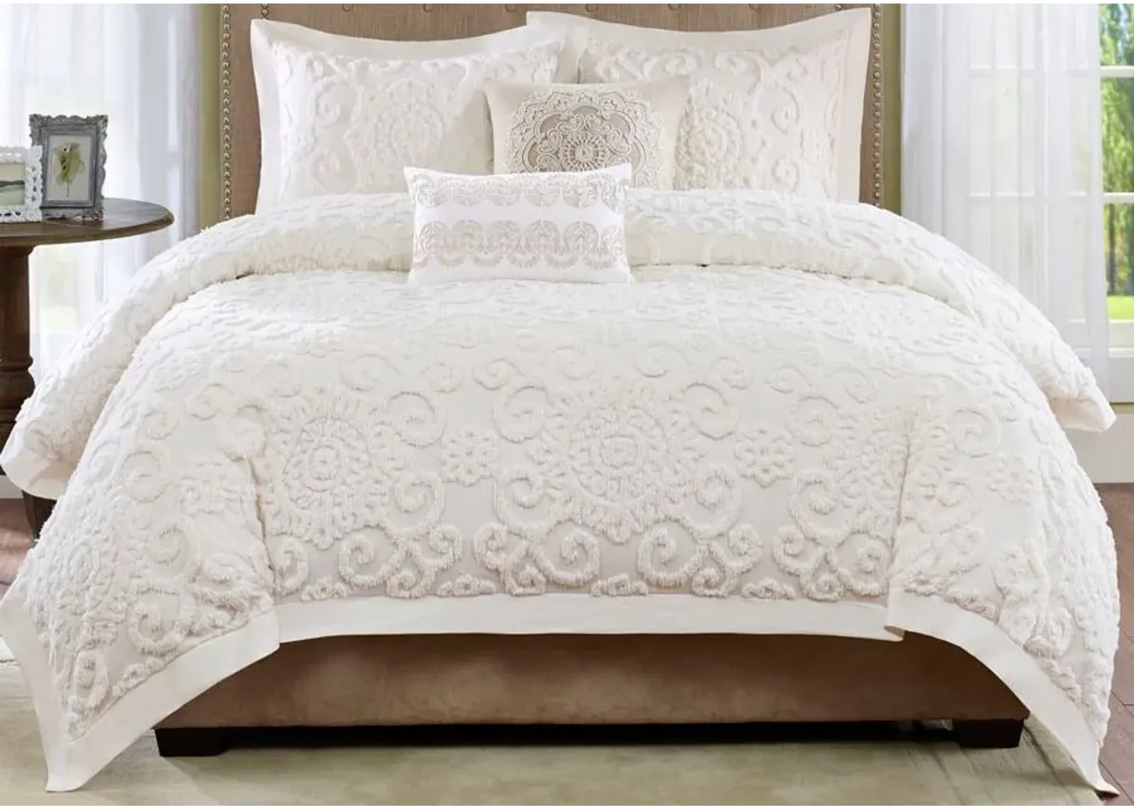 Olliix by Harbor House Suzanna Ivory Full/Queen Cotton Comforter Mini Set