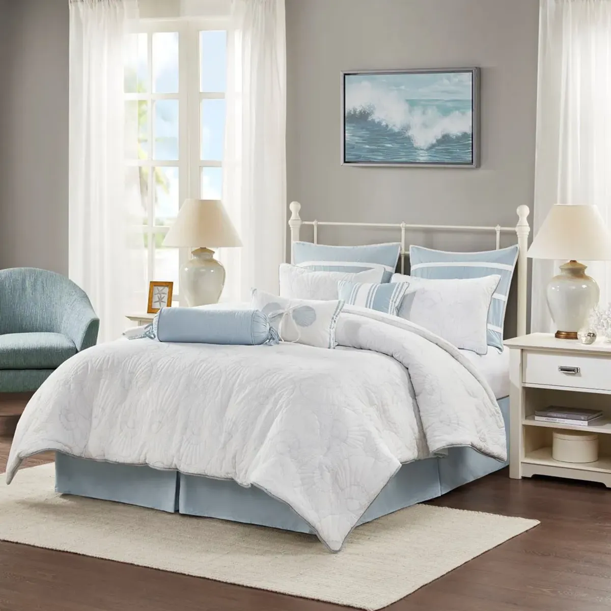Olliix by Harbor House White King Crystal Beach Comforter Set