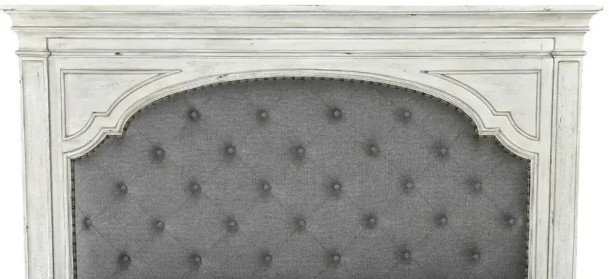 Steve Silver Co. Highland Park Cathedral White/Gray Upholstered King Panel Bed