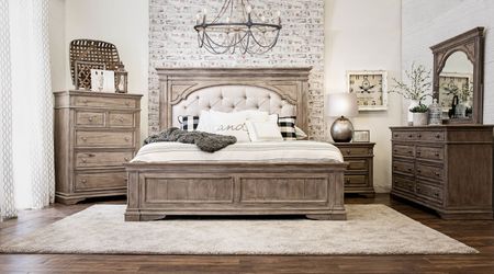 Steve Silver Co. Highland Park Waxed Driftwood Queen Bed