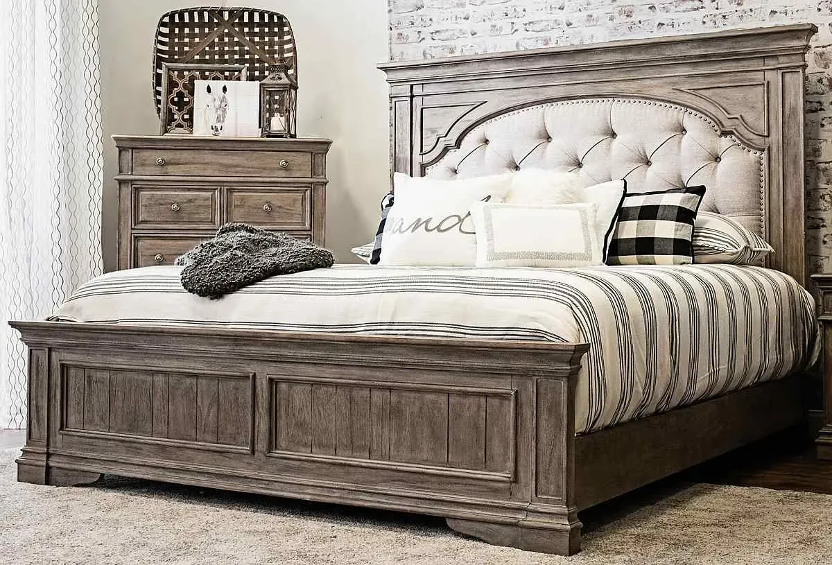 Steve Silver Co. Highland Park Waxed Driftwood Queen Bed