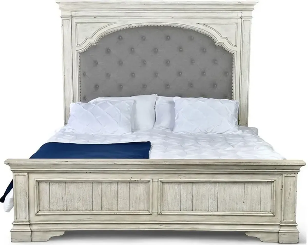 Steve Silver Co. Highland Park Cathedral White Queen Bed
