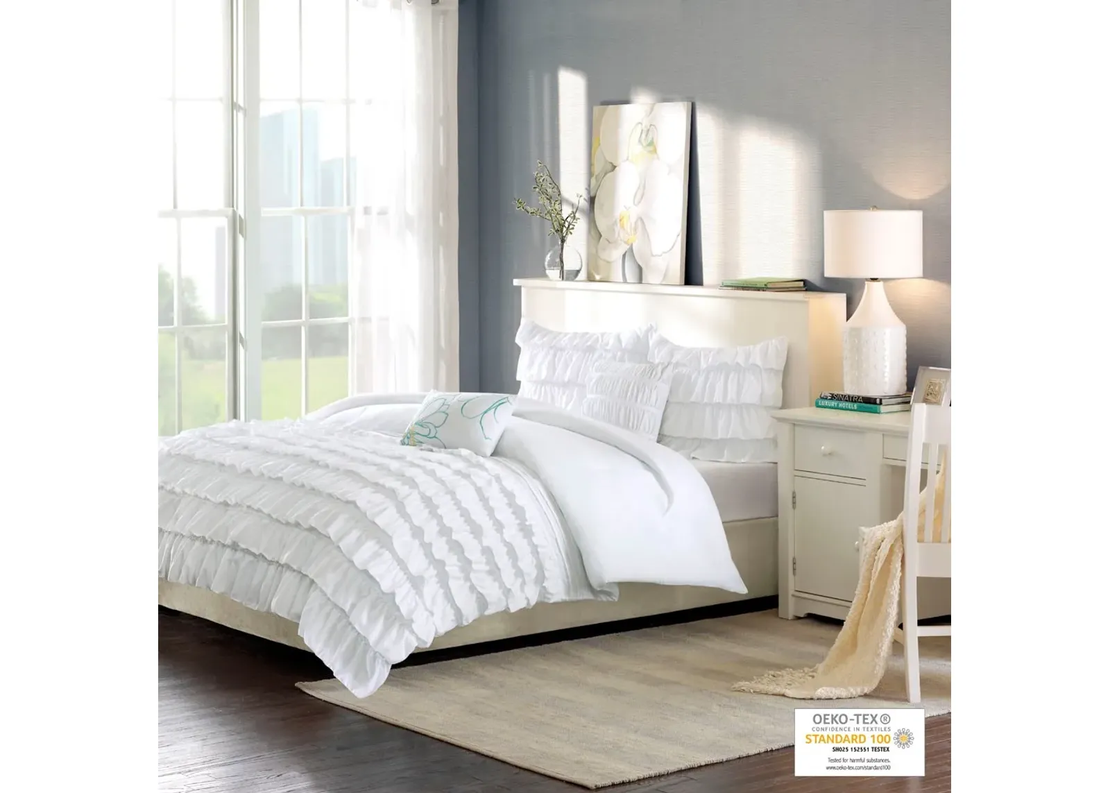 Olliix by Intelligent Design Waterfall White Full/Queen Comforter Set