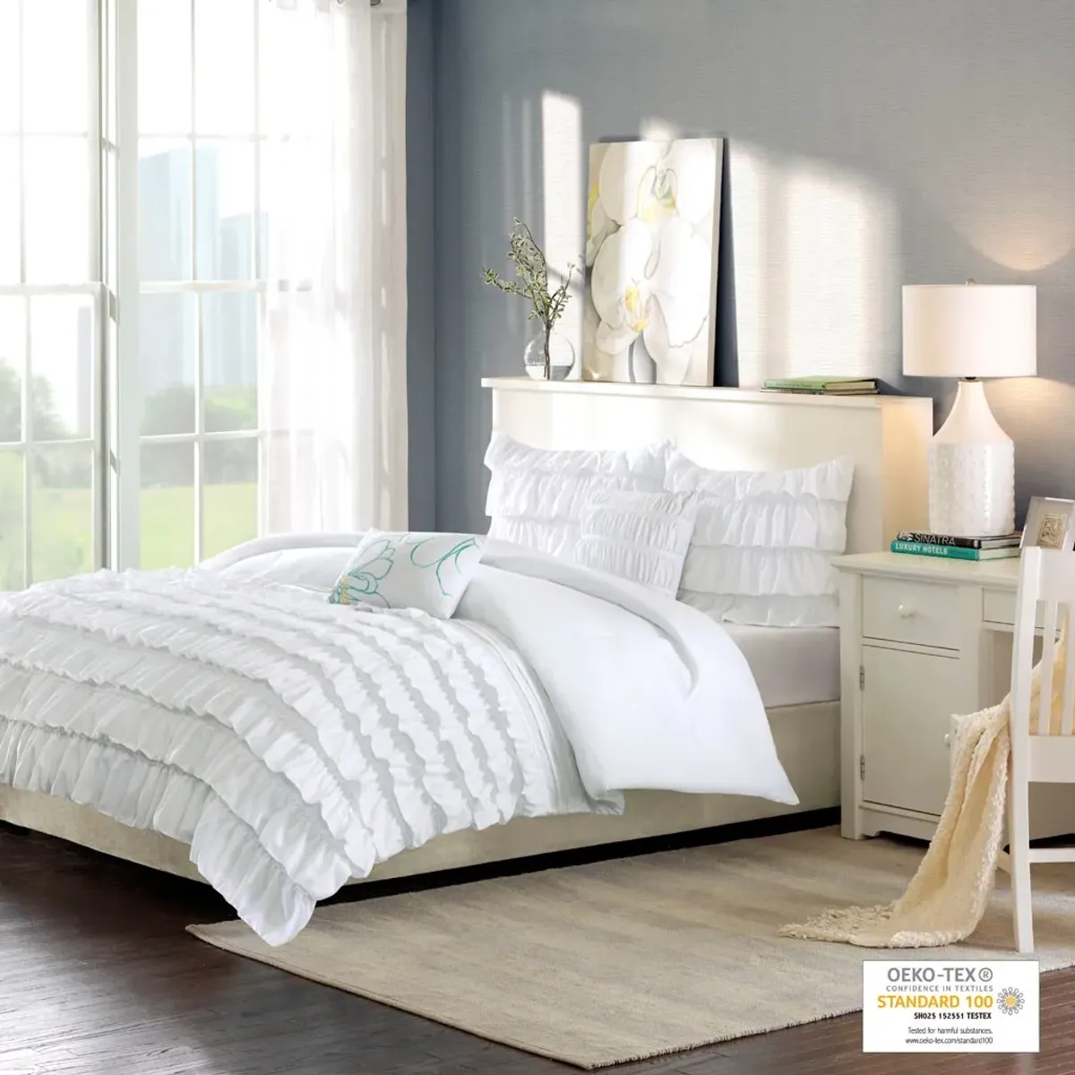 Olliix by Intelligent Design Waterfall White Full/Queen Comforter Set