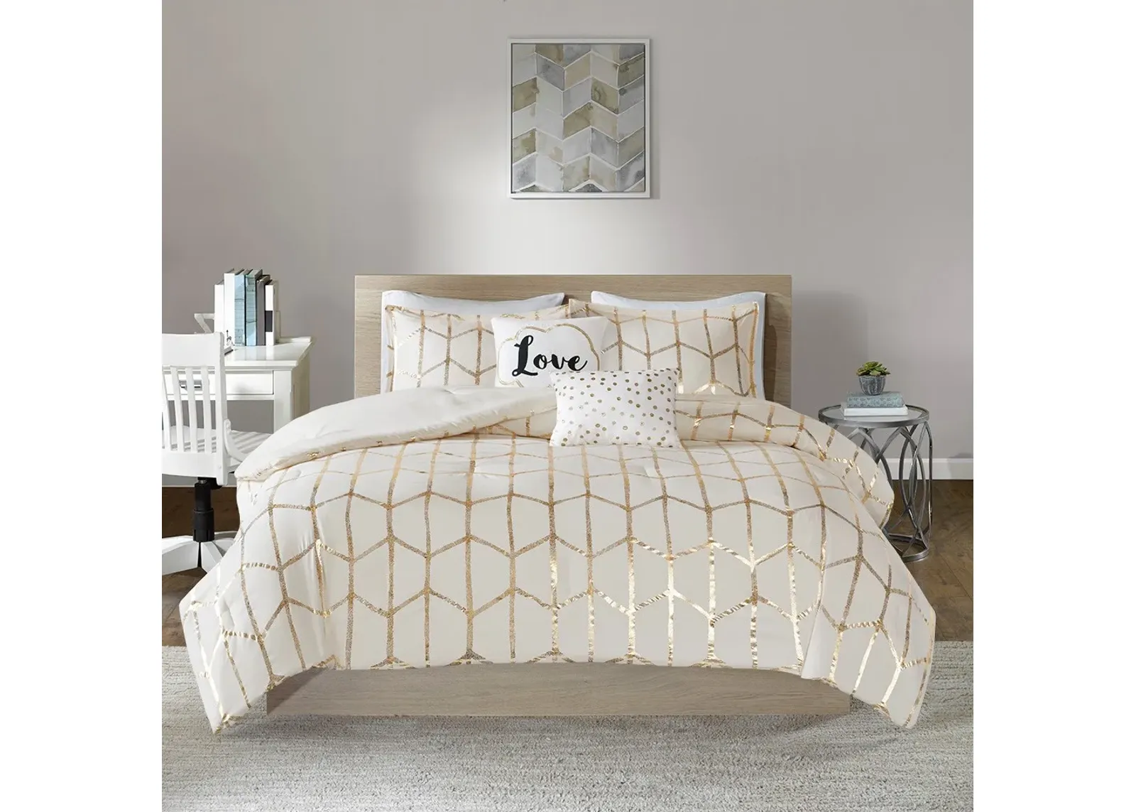 Olliix by Intelligent Design Raina Ivory and Gold Full/Queen Metallic Printed Comforter Set