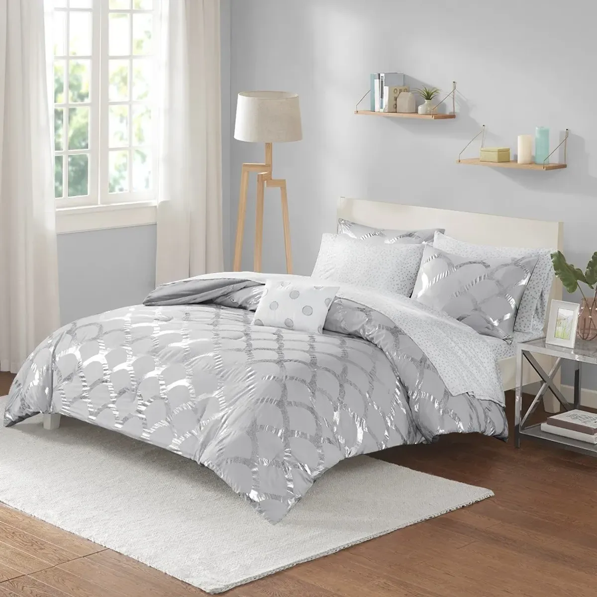 Olliix by Intelligent Design Lorna Gray Twin Comforter and Sheet Set