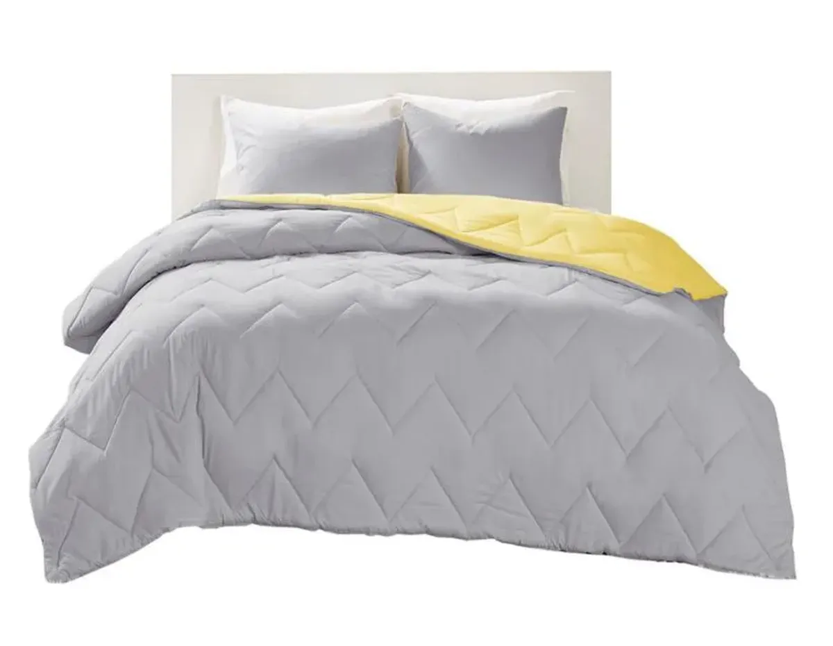 Olliix by Intelligent Design Trixie Grey Twin/Twin XL Reversible Comforter Mini Set