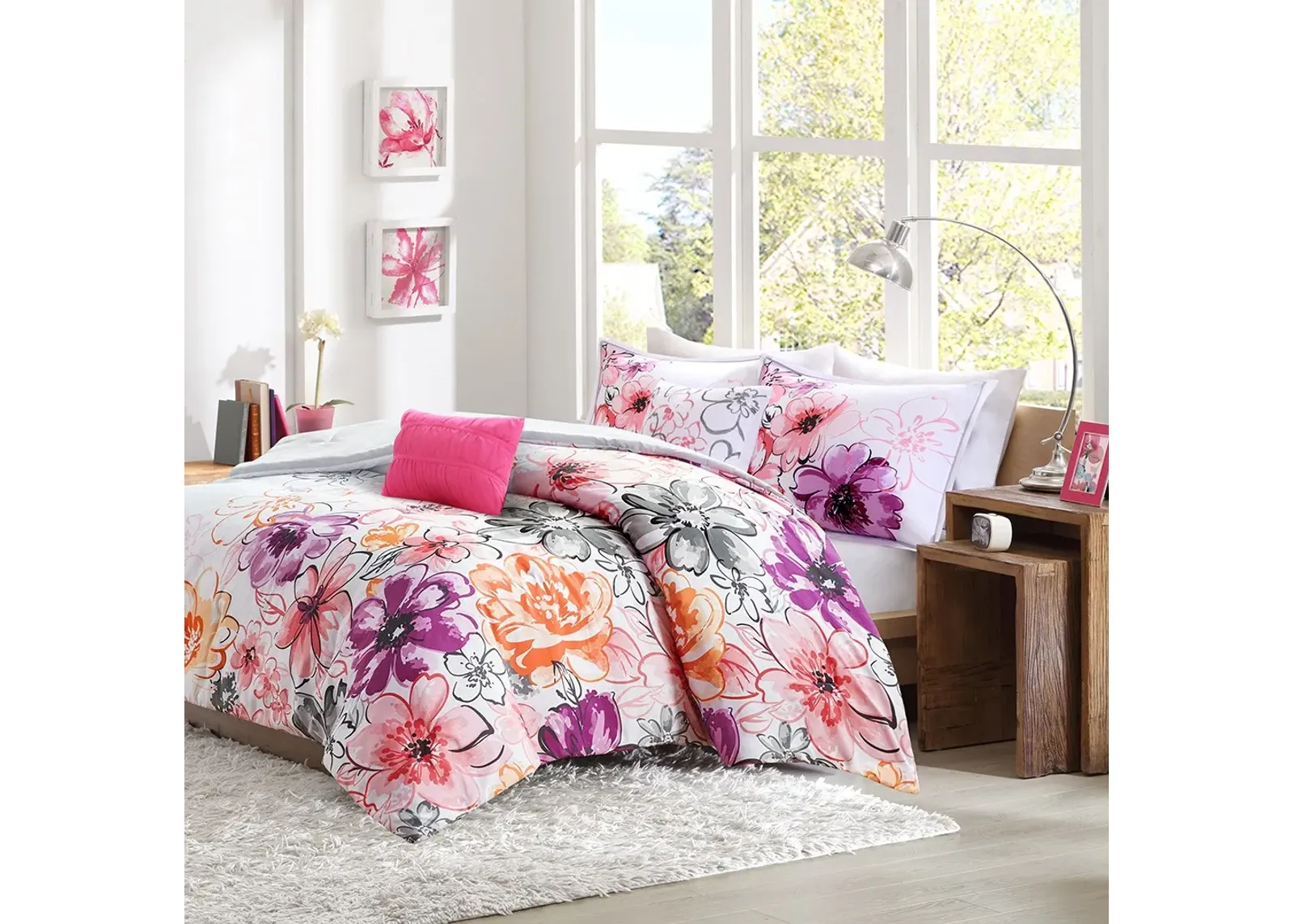 Olliix by Intelligent Design Olivia Pink Full/Queen Comforter Set