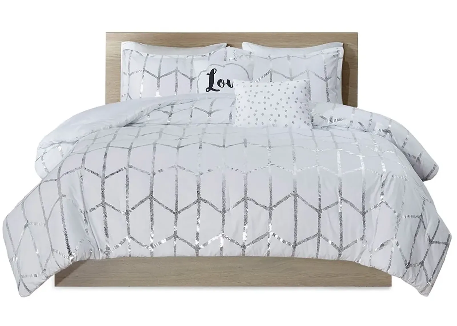 Olliix by Intelligent Design Raina Silver and White Full/Queen Metallic Printed Comforter Set