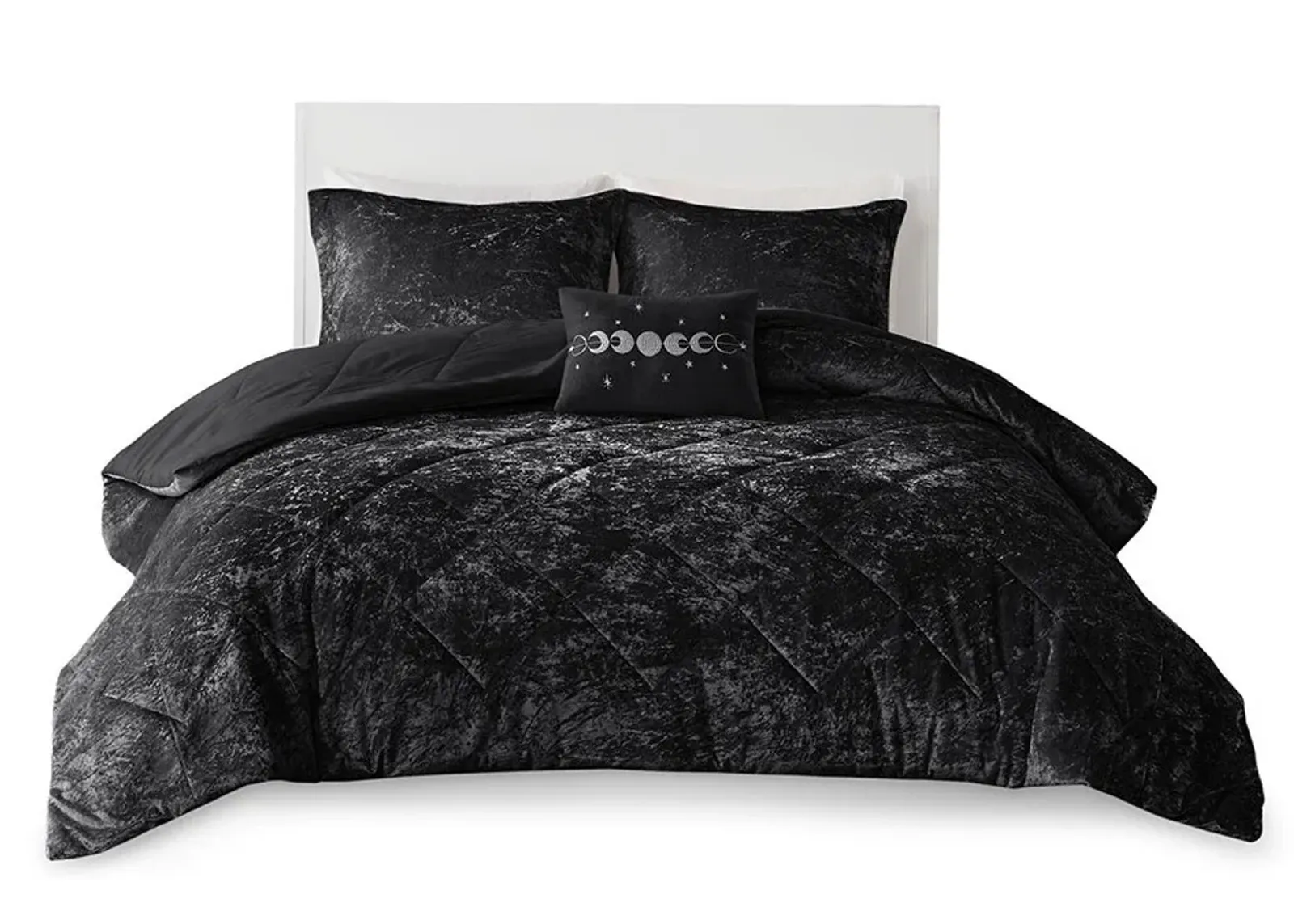 Olliix by Intelligent Design Felicia Black Full/Queen Velvet Comforter Set