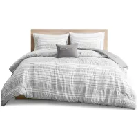 Olliix by Intelligent Design Lumi Grey Twin/Twin XL Striped Comforter Set