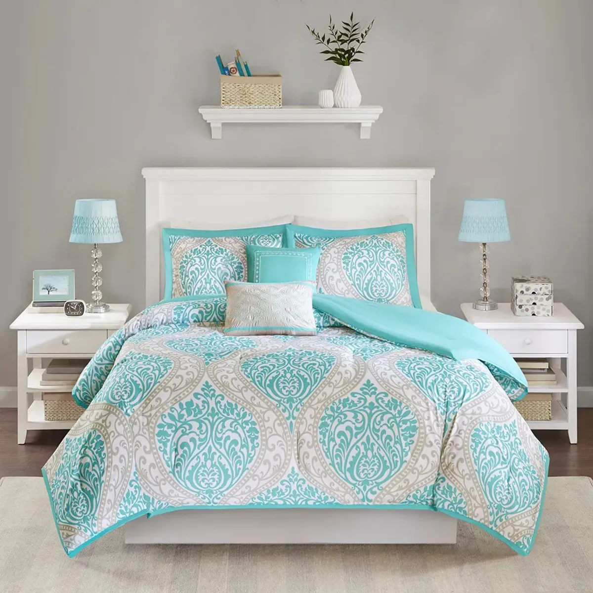 Olliix by Intelligent Design Senna Aqua Full/Queen Comforter Set