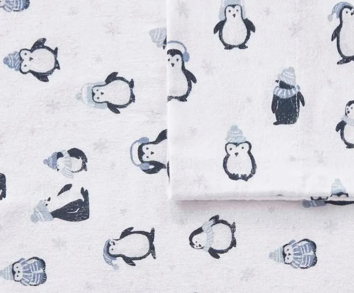 Olliix by Intelligent Design Cozy Soft Blue Penguins Full Cotton Novelty Print Flannel Sheet Set