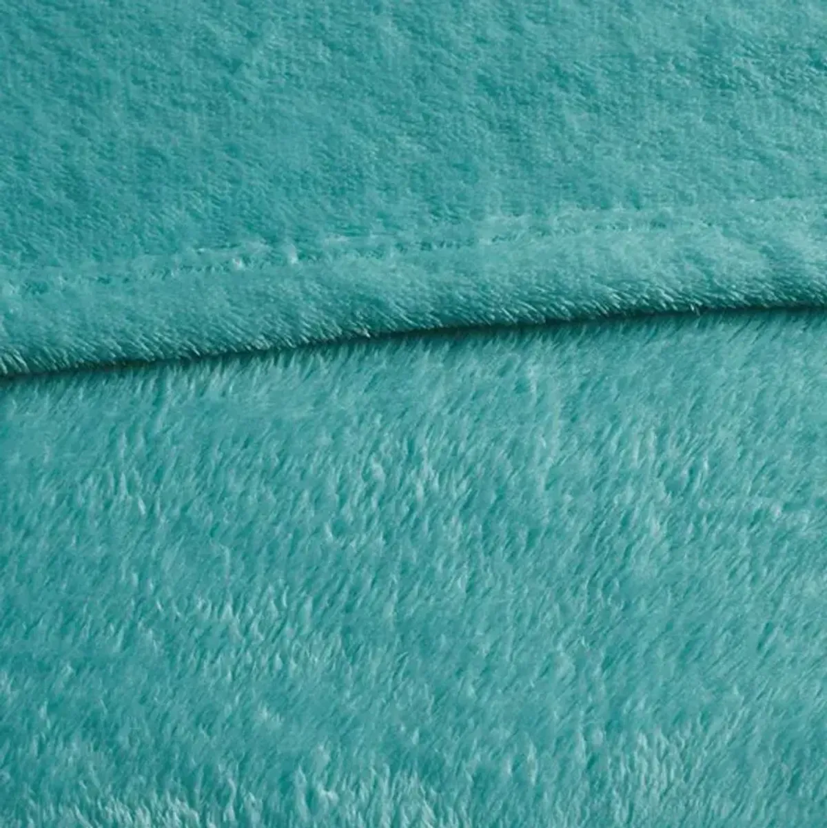 Olliix by Intelligent Design Microlight Plush Aqua Full/Queen Oversized Blanket