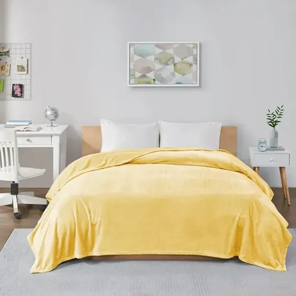 Olliix by Intelligent Design Microlight Plush Yellow King Oversized Blanket
