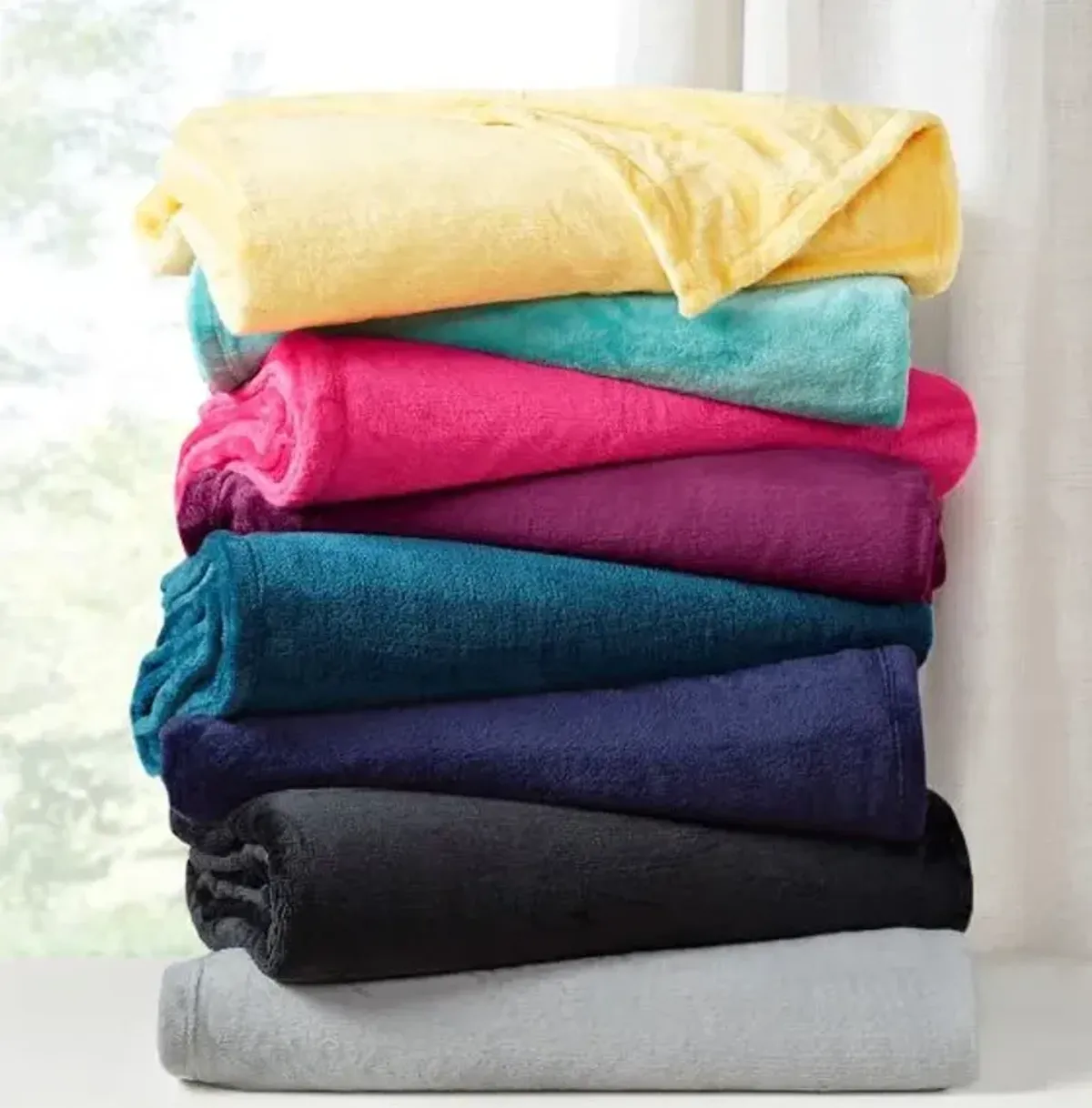 Olliix by Intelligent Design Microlight Plush Navy Full/Queen Oversized Blanket